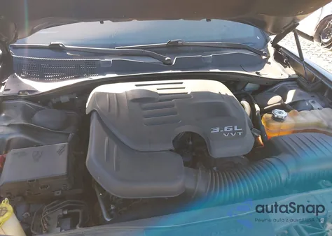 2015 Dodge Charger Sxt z USA, uszkodzony, nr VIN 2C3CDXHGXFH907049